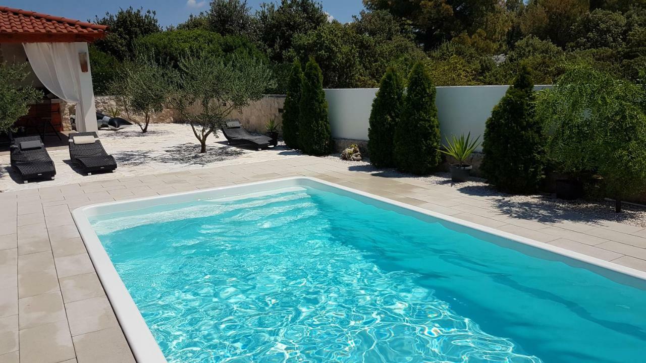 שיבניק Resort Apartment Petrovic מראה חיצוני תמונה