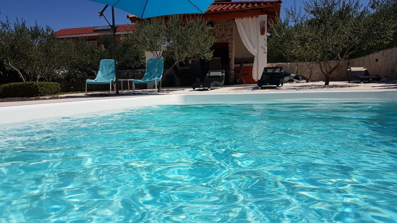 שיבניק Resort Apartment Petrovic מראה חיצוני תמונה